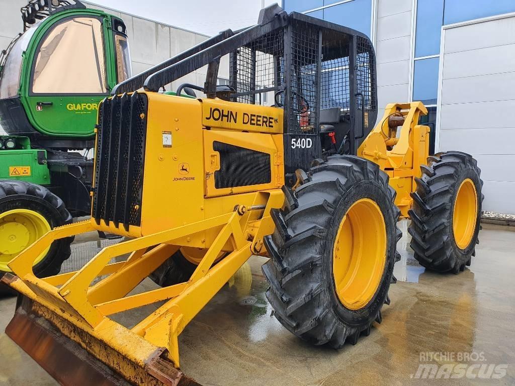 John Deere 540 D Stammelunner