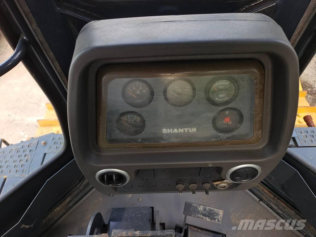 Shantui SD 32 Dozere Beltegående