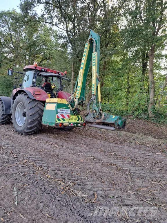 Spearhead 7000 Slåmaskiner