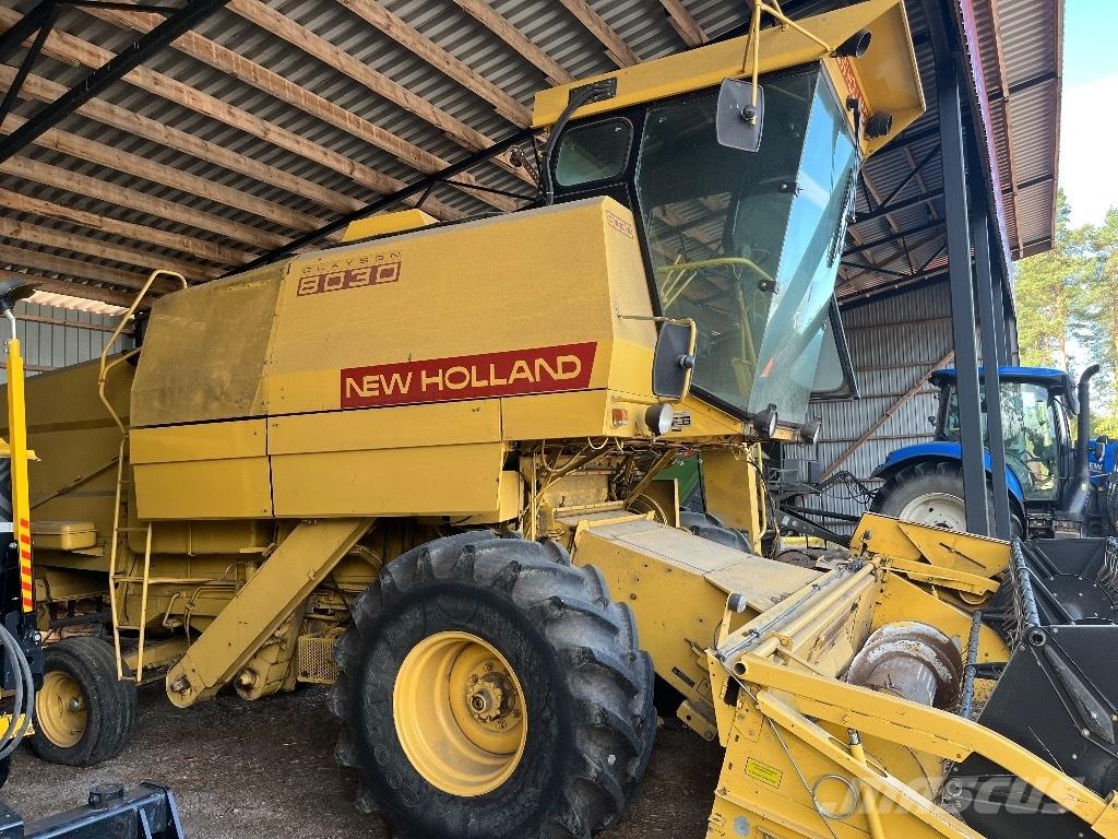 New Holland 8030 Skurtreskere