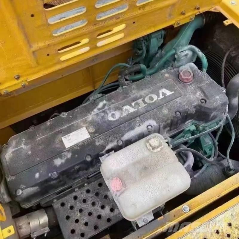 Volvo EC 360 Beltegraver