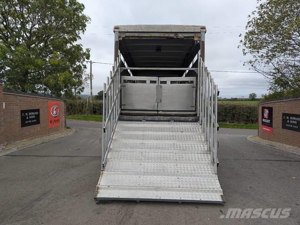 Mercedes-Benz 816 Skapbiler