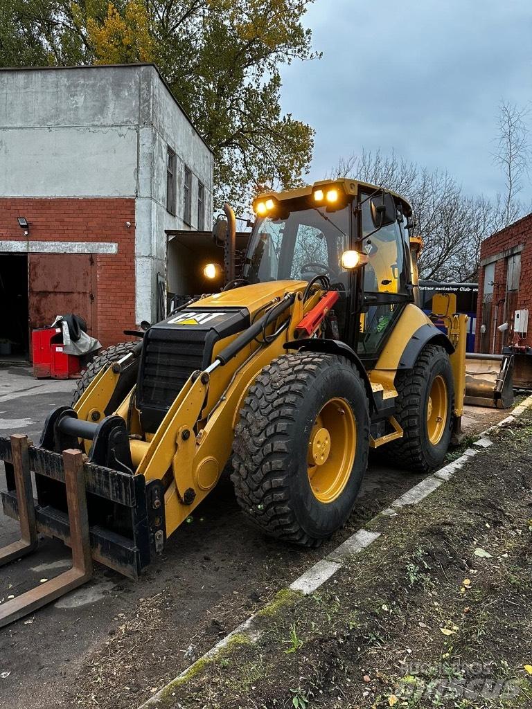 CAT 444F Traktorgravere