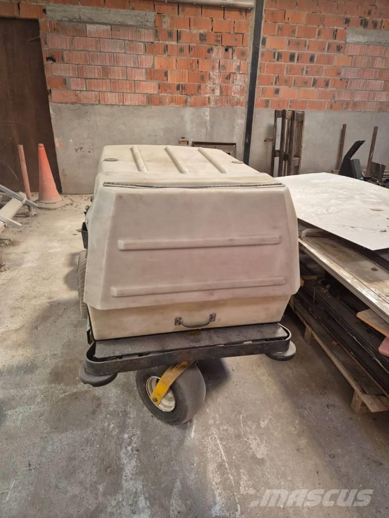 Walker Maaier Spakstyrte gressklippere