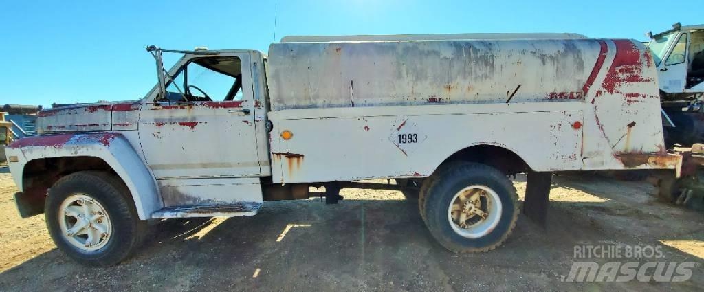 Ford F 600 Tankbiler