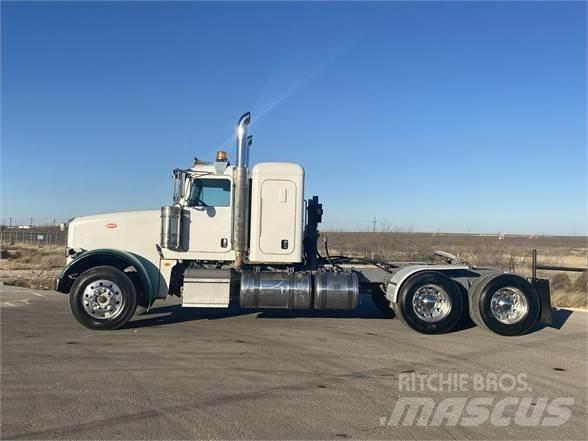 Peterbilt 367 Trekkvogner