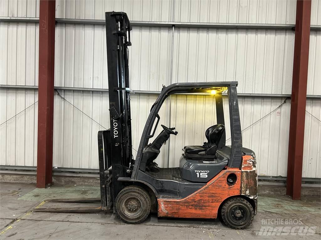 Toyota 02-8FDF15 Diesel Trucker