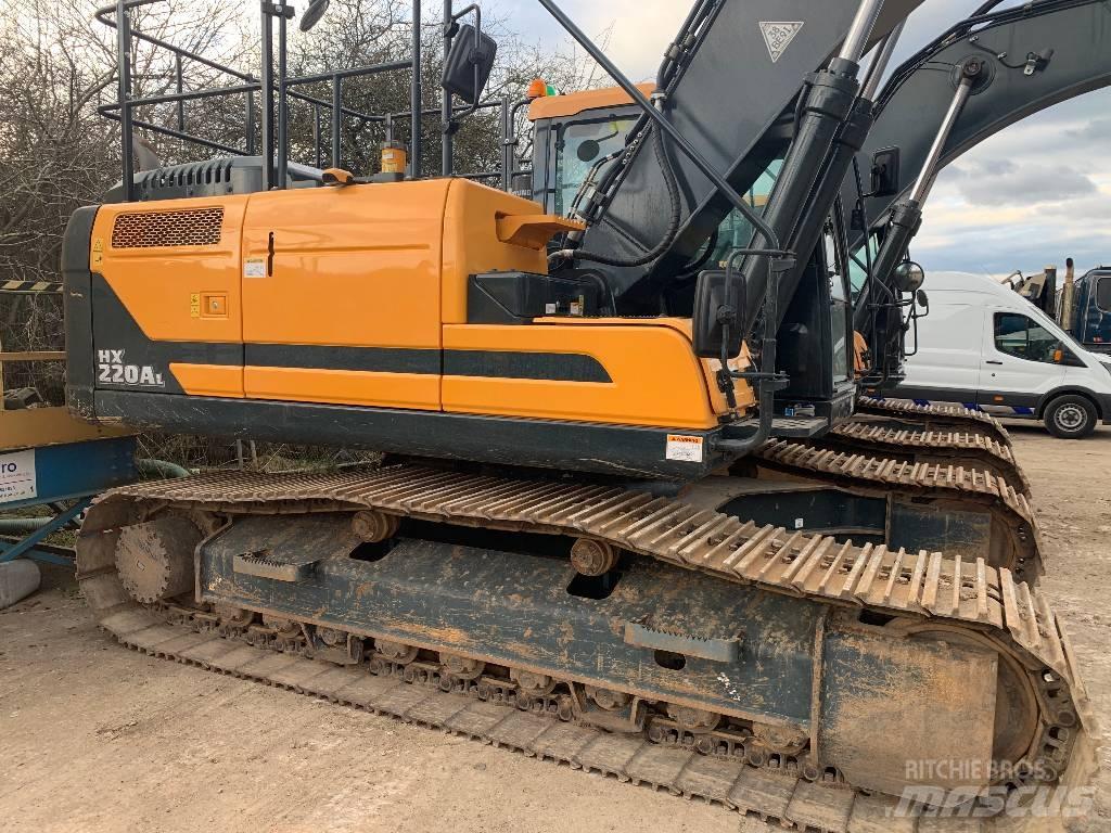 Hyundai HX220A L Beltegraver