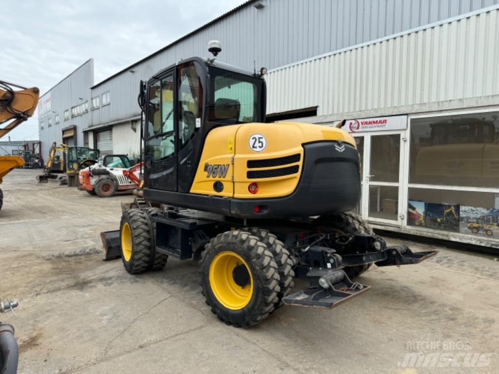 Yanmar B95W (40744) Hjulgravere