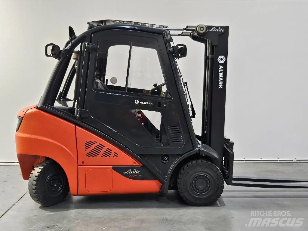 Linde H25D Diesel Trucker