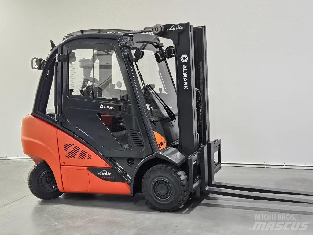 Linde H25D Diesel Trucker