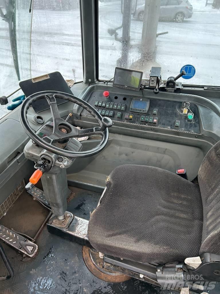 Kalmar TR618i Terminaltraktor