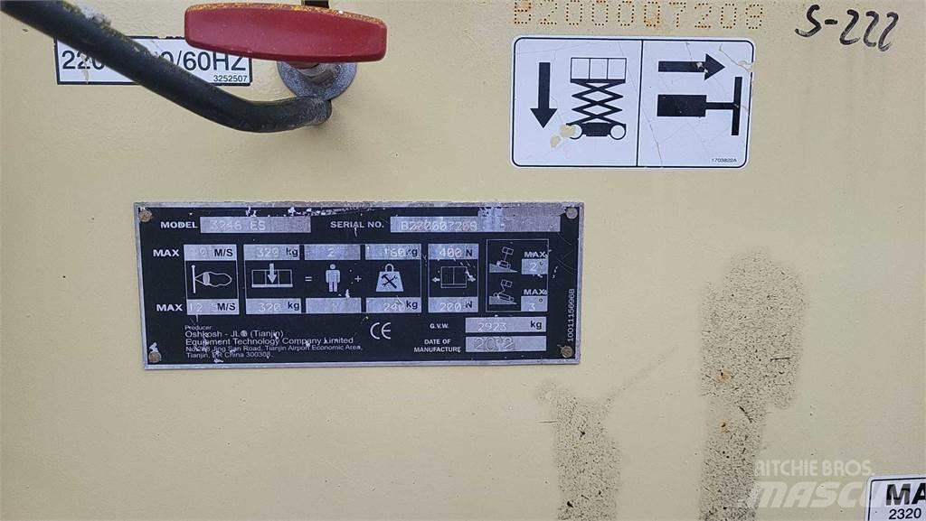 JLG 3246ES Sakselifter