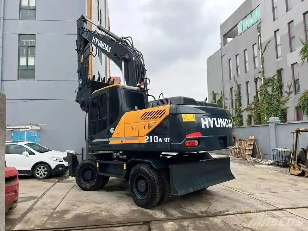 Hyundai R210W-9 Hjulgravere