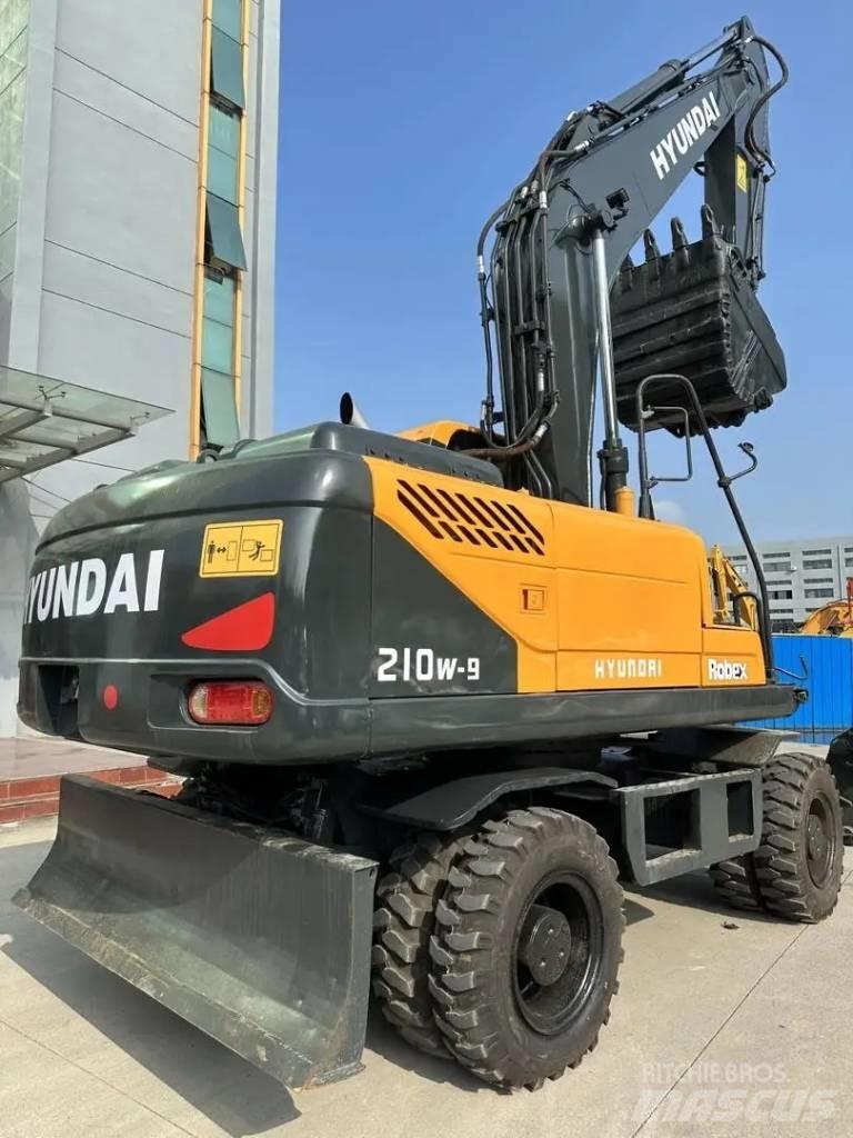 Hyundai R210W-9 Hjulgravere
