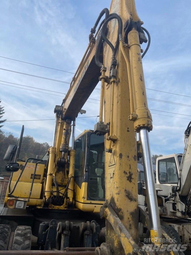 Komatsu PW 130-7K Hjulgravere