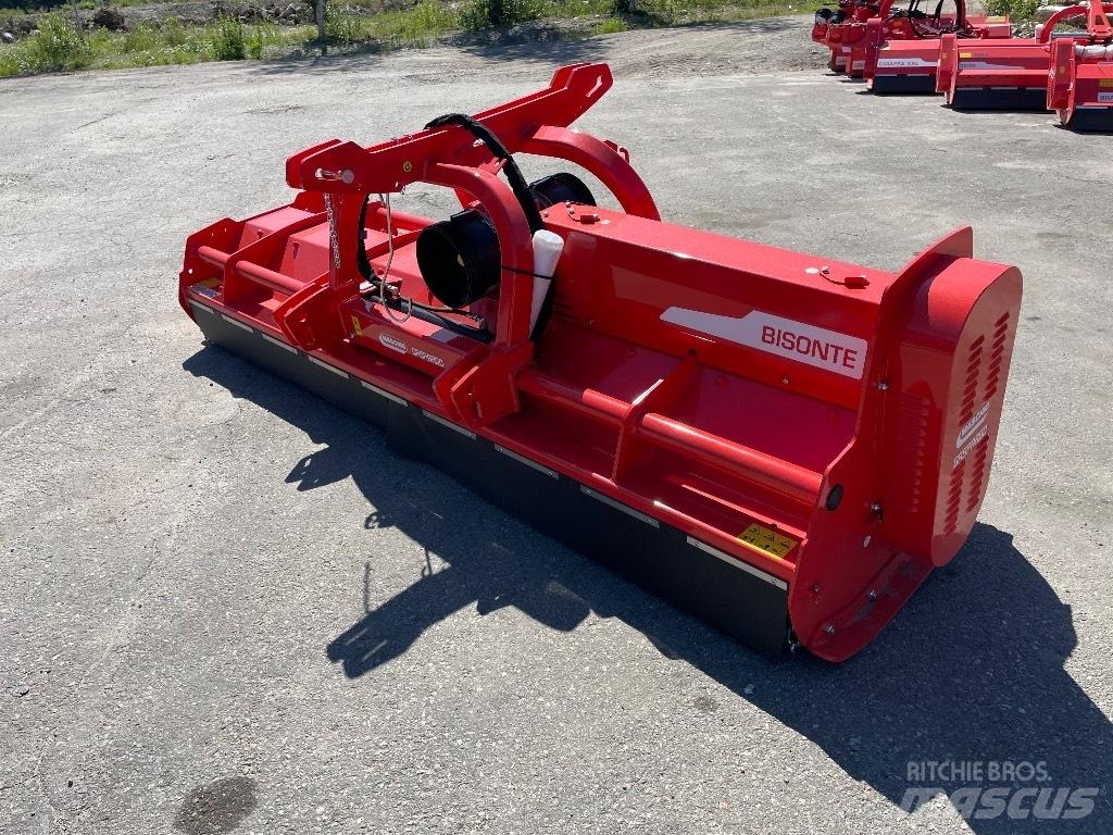 Maschio Bisonte 300 Beitepussere og toppkuttere