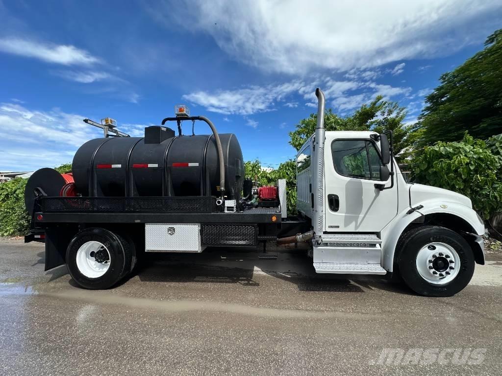 Freightliner M2 Slamsugere