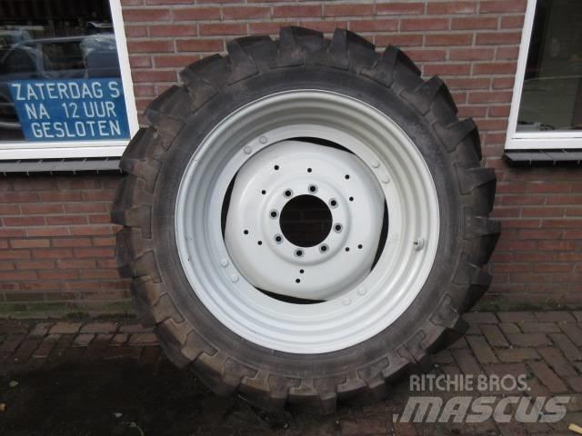 Michelin 13.6/38 Dekk, hjul og felger