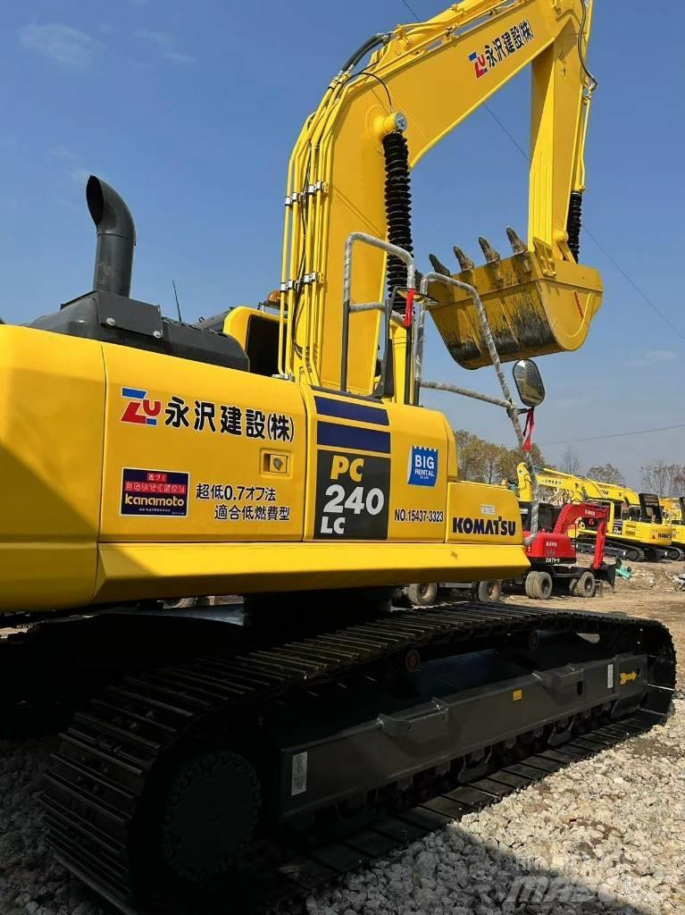 Komatsu 240-8 Beltegraver