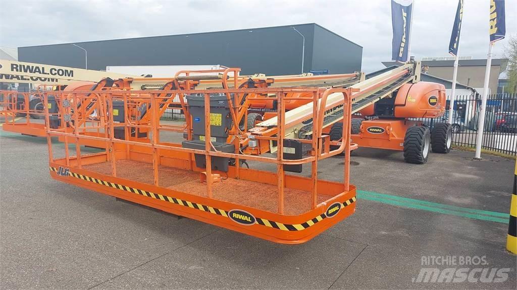 JLG 680SGW+ Teleskop bomlifter