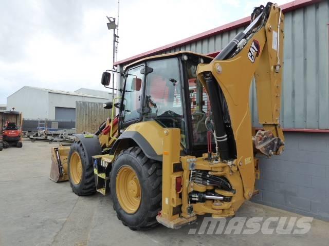 CAT 444 Traktorgravere