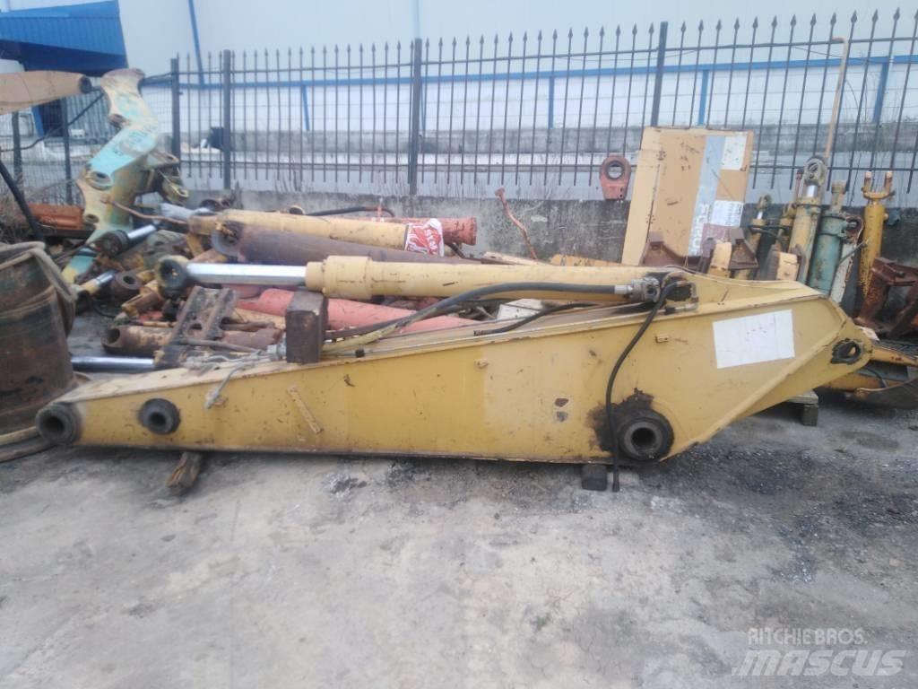 CAT M 318 Chassis og understell
