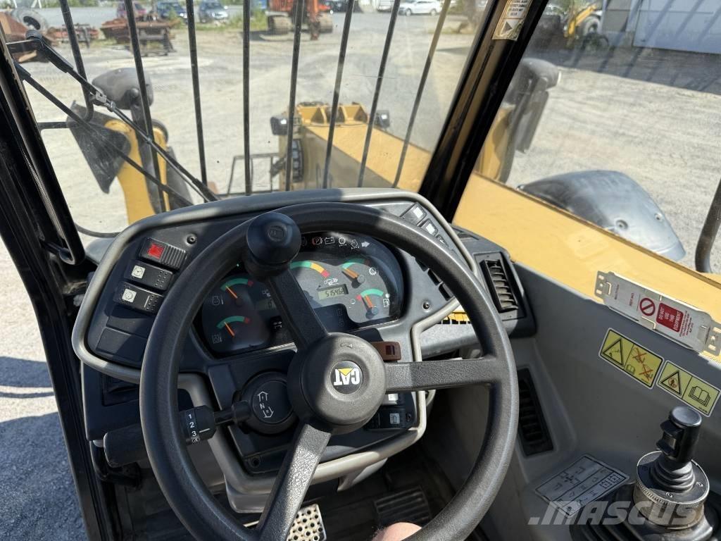 CAT 360 B Teleskoplastere