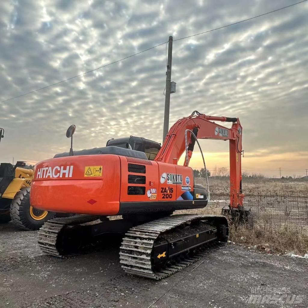 Hitachi ZX 200 Beltegraver