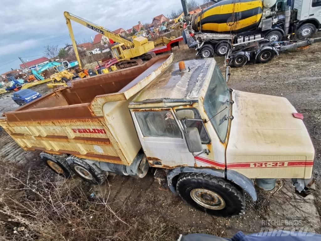 Perlini 131-33 Tipptrucker