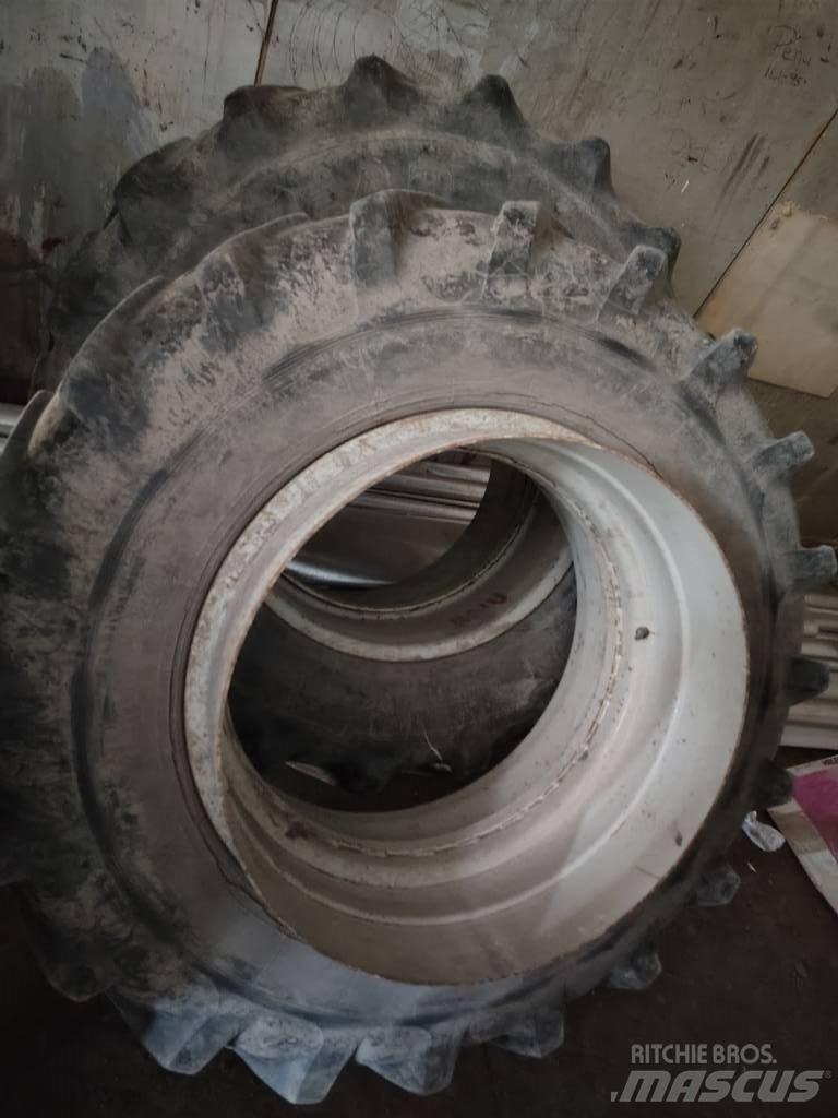 Raju 18.4R38 Dekk, hjul og felger