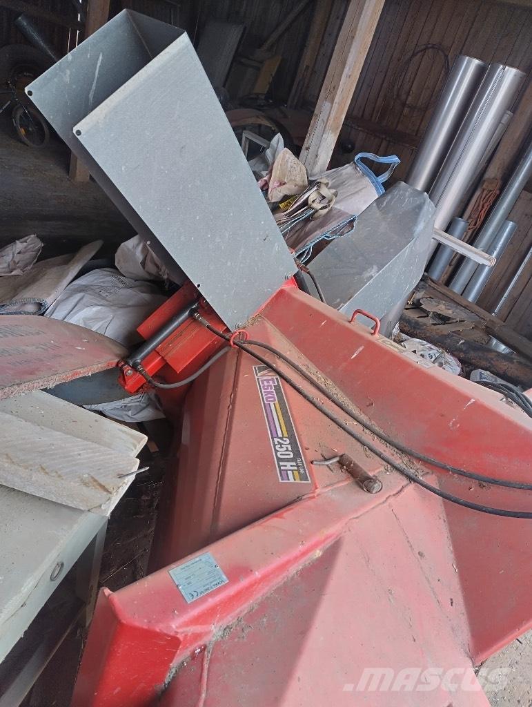 Esko 250 H Snøfresere