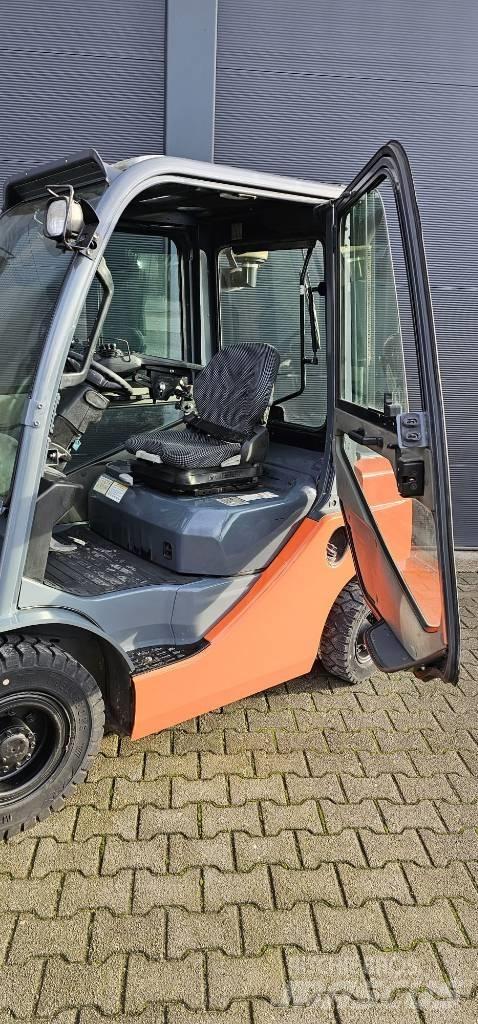 Toyota 02-8FDF25 Propan trucker