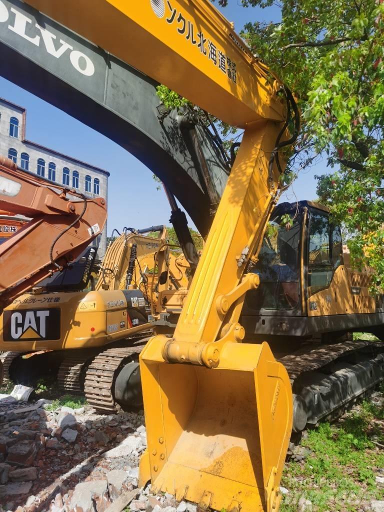 Komatsu PC 220-7 Beltegraver