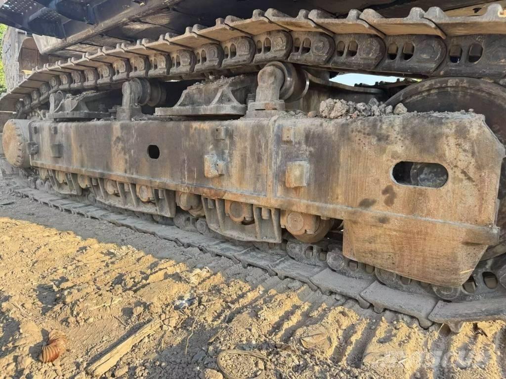 Hitachi ZX690LCH-5A Beltegraver