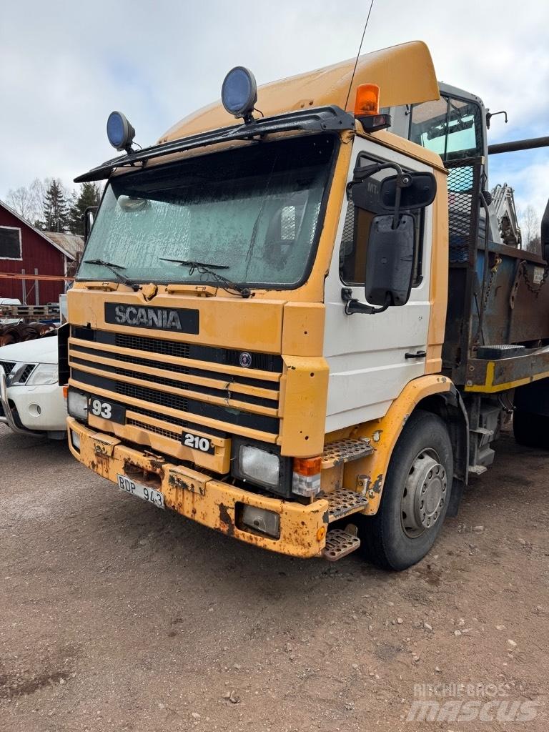 Scania P 82 H Liftdumper biler