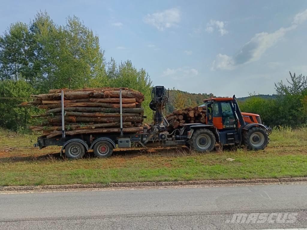 JCB Fastrac 3230 Traktor med skogsutstyr