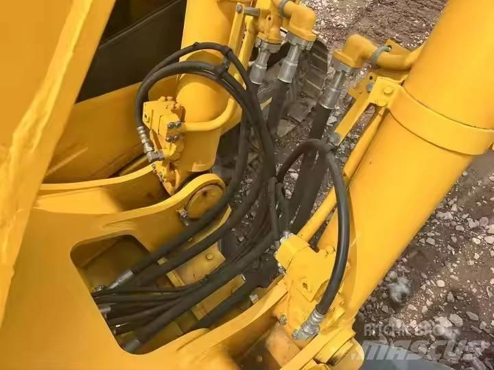Komatsu PC450-7 Beltegraver