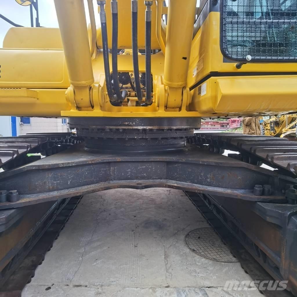 Komatsu PC 450-8 Beltegraver