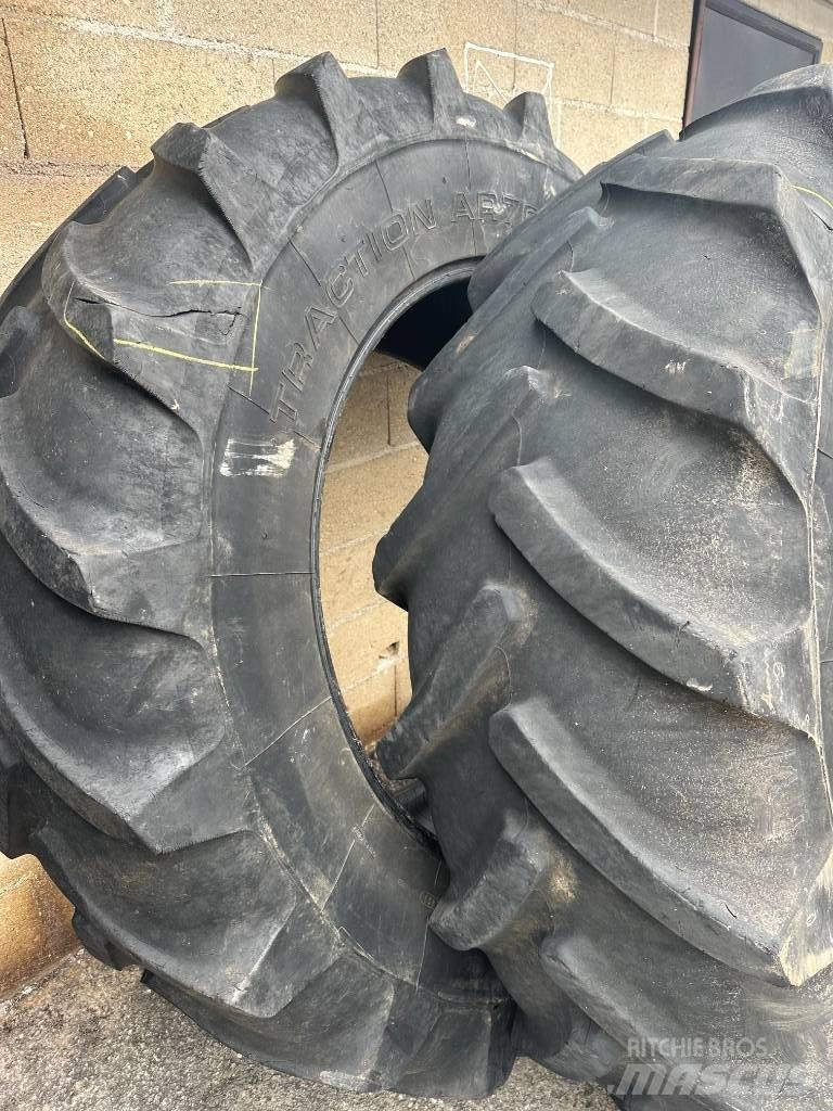 Barum 520/70R38 Dekk, hjul og felger