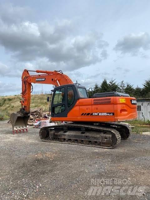 Doosan DX 225 NLC Beltegraver