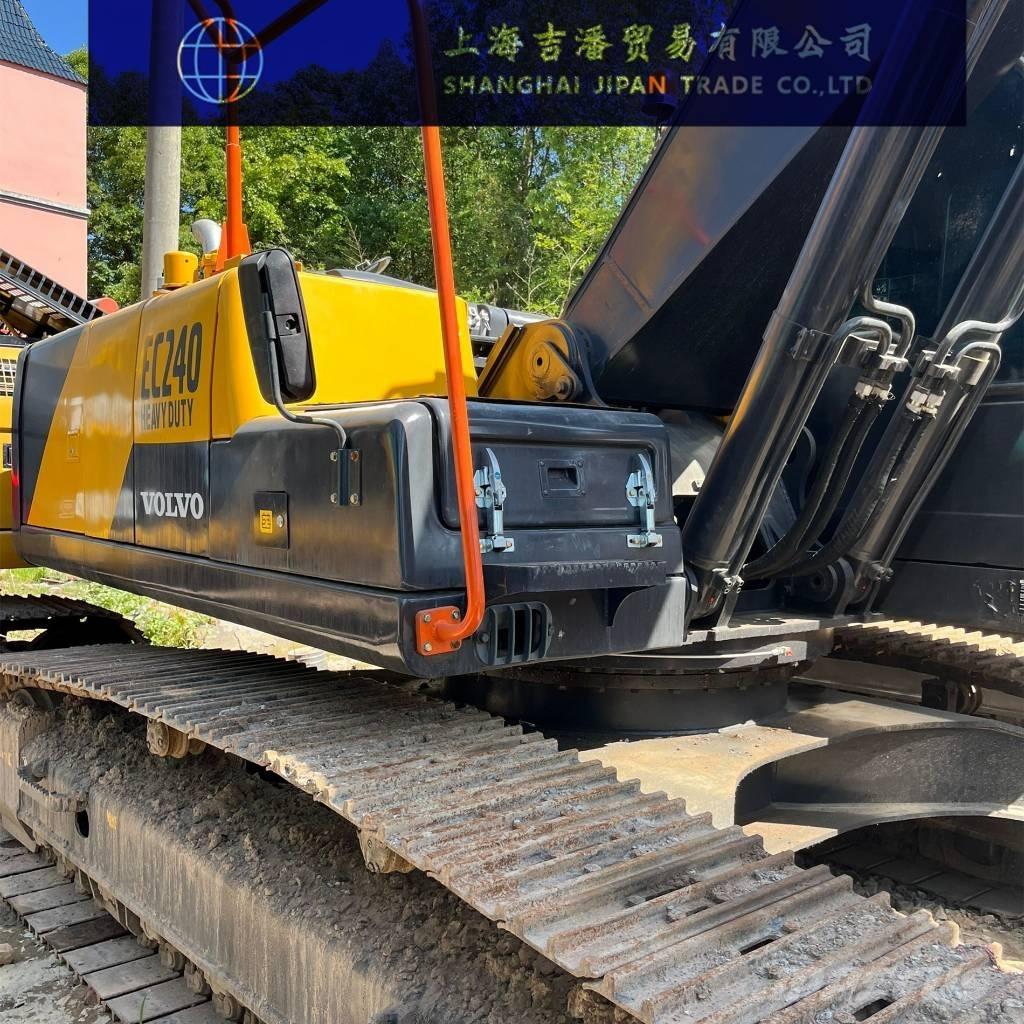 Volvo EC 240 C Beltegraver