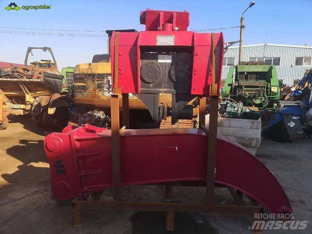  Almahad MVH 30 Traktorgravere