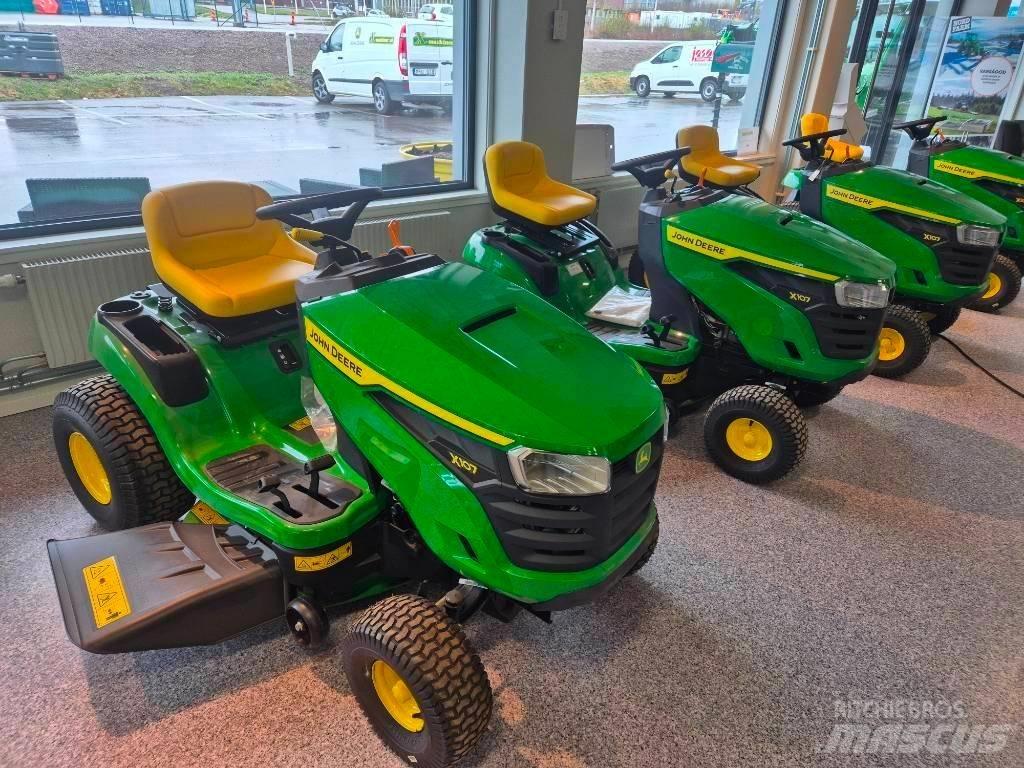 John Deere X 107 Sitteklippere
