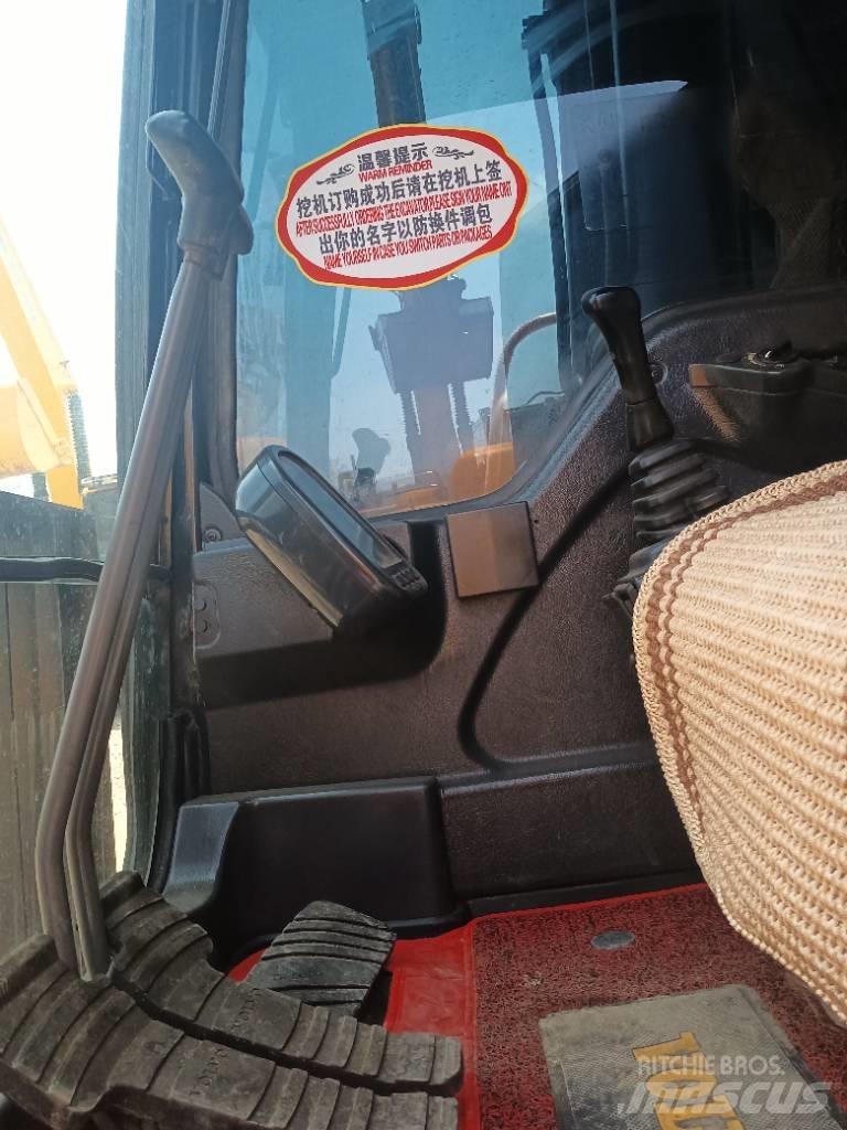 Volvo EC 240 Beltegraver