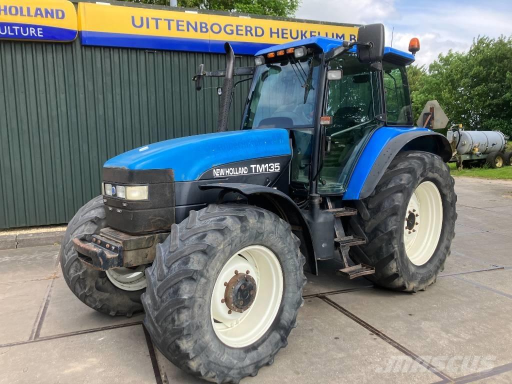 New Holland TM 135 Traktorer