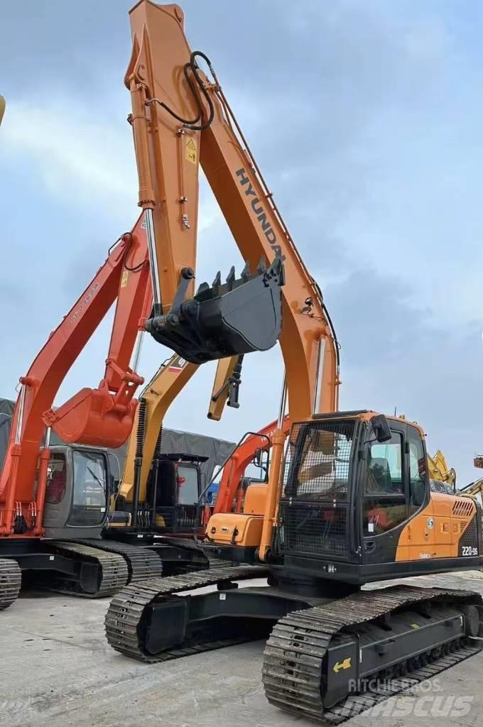 Hyundai 220-9 Beltegraver