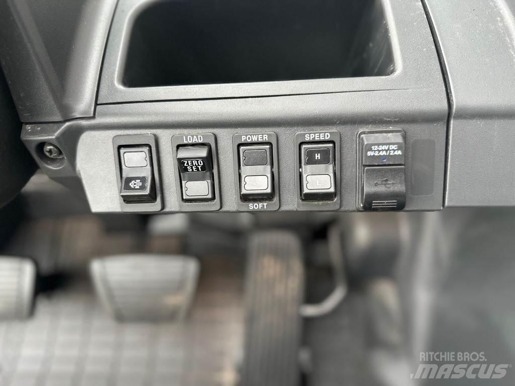 Mitsubishi FD25N3 Diesel Trucker