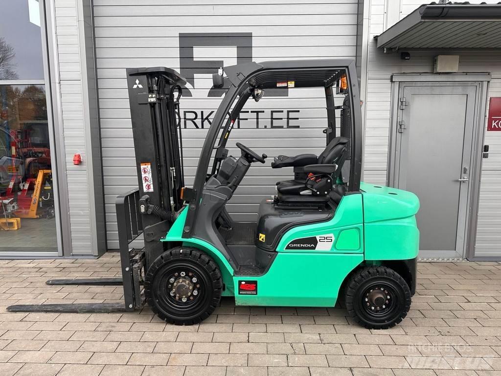 Mitsubishi FD25N3 Diesel Trucker
