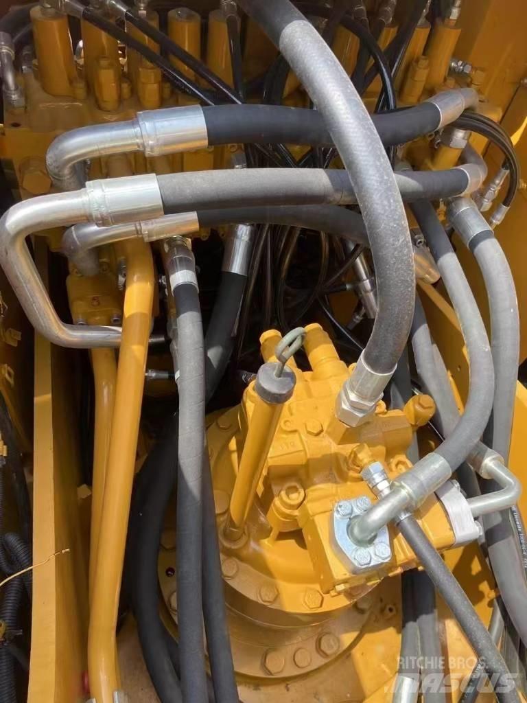 CAT 320D2 Beltegraver